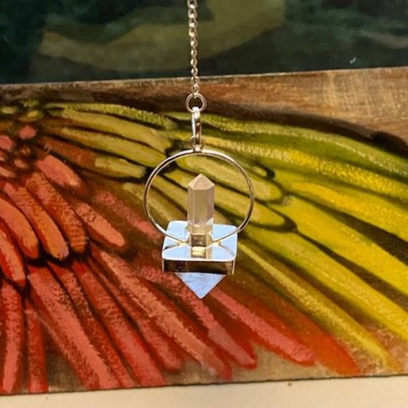 🌜 Clear Quartz Pendulum & Pendulum Board 🌛 - Picture 2 of 10